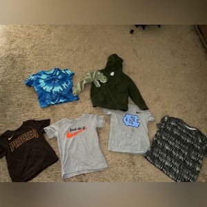 Boys 4t shirts buy as a bundle everything show for $25